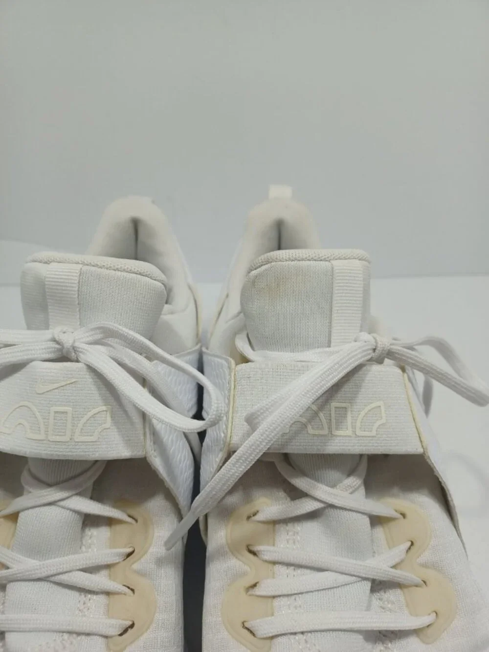 Nike Womens Air Max Bella TR 5 DD9285-100 White Casual Shoes Sneakers Size 11 %
